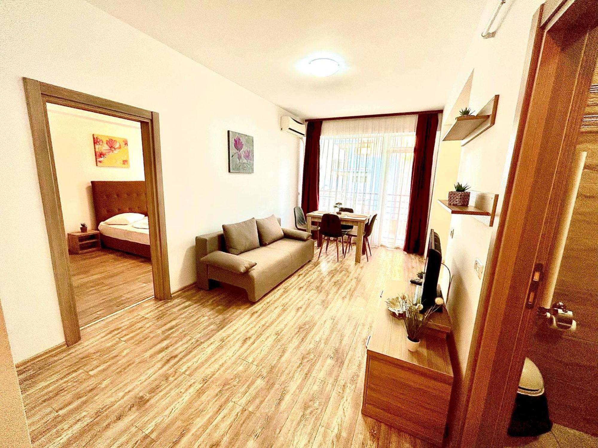 Marcony Boutique Apartments Mamaia Ngoại thất bức ảnh