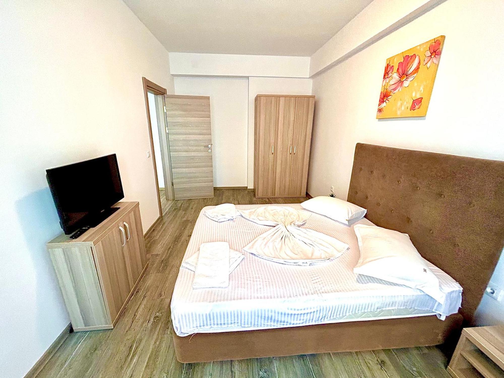 Marcony Boutique Apartments Mamaia Ngoại thất bức ảnh