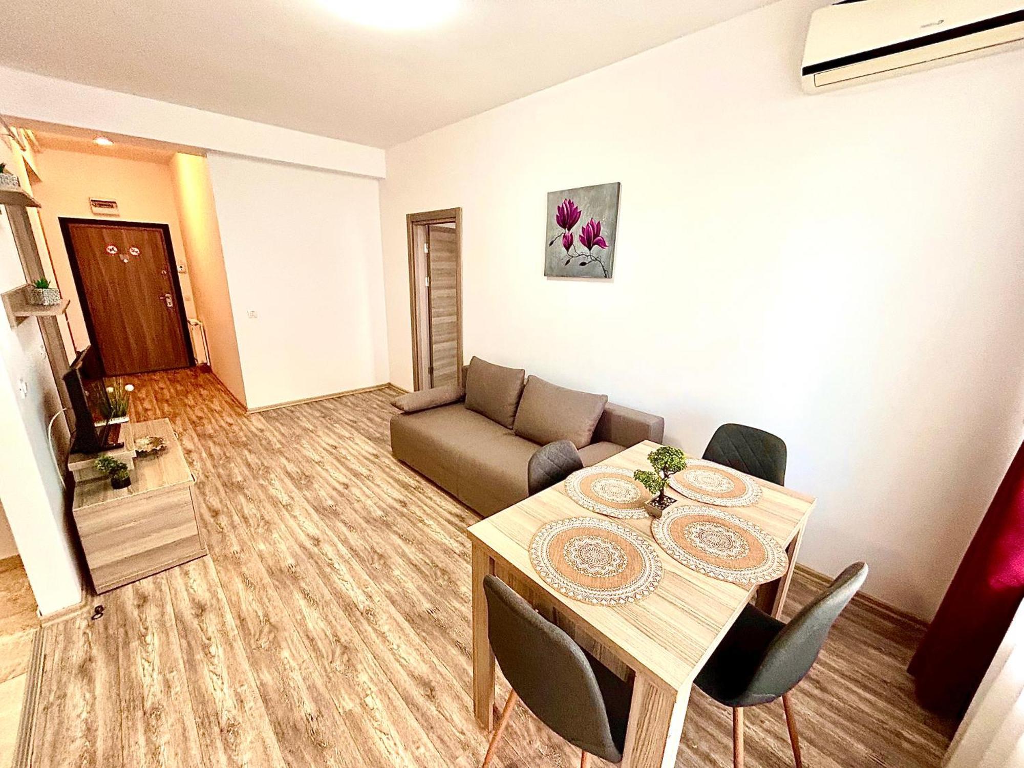 Marcony Boutique Apartments Mamaia Ngoại thất bức ảnh