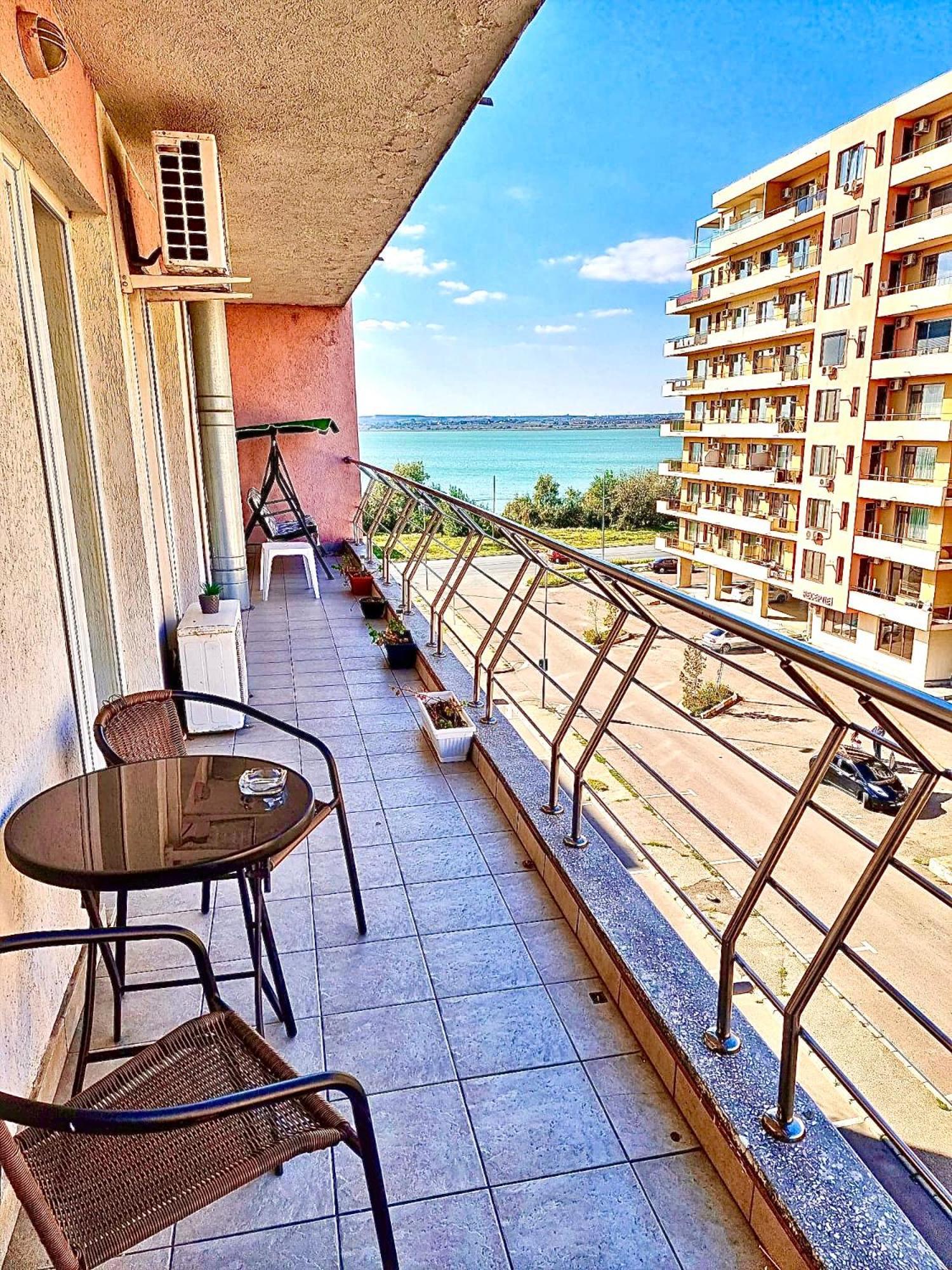 Marcony Boutique Apartments Mamaia Ngoại thất bức ảnh